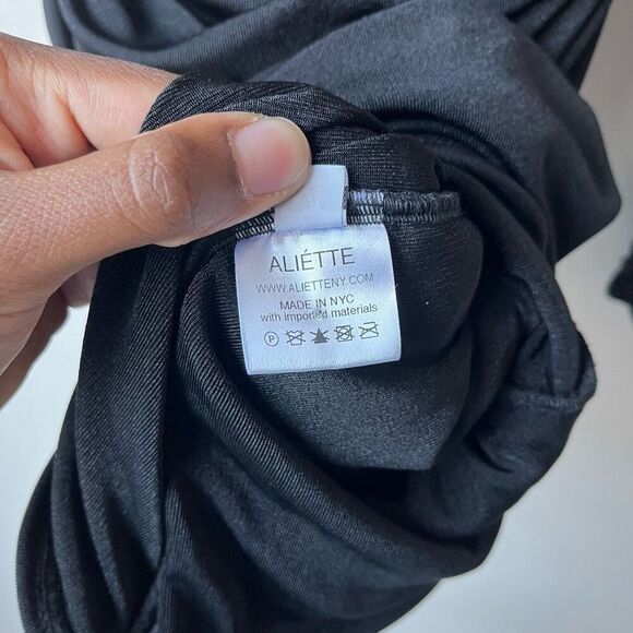 Aliette Black Ruched Bodycon Cut Out Mock Neck Long Sleeve Mini Dress Size 4 - Picture 9 of 11